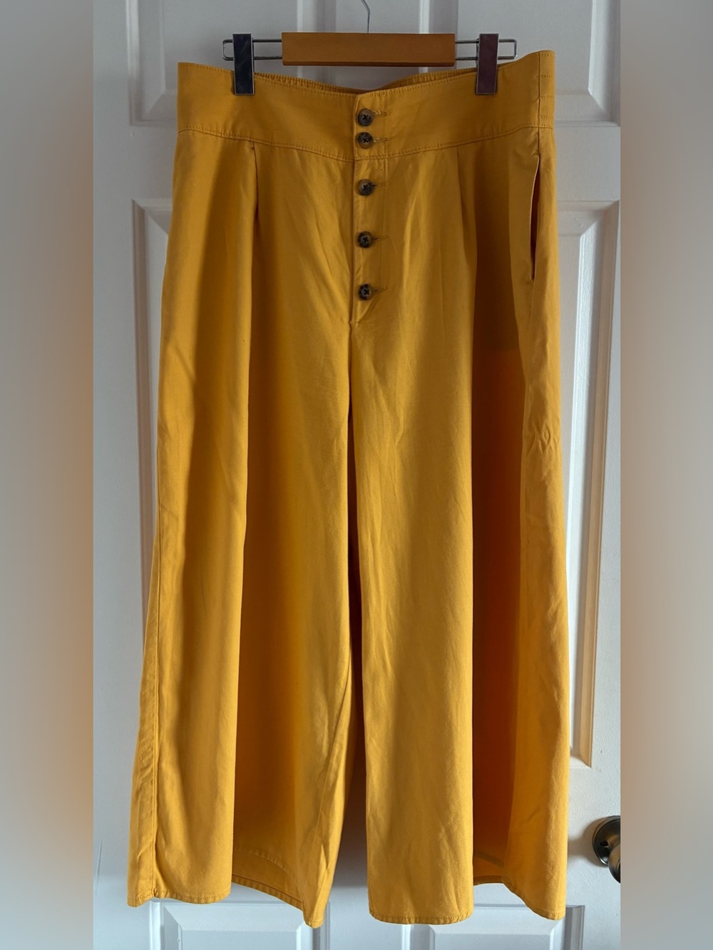 Hollister Golden Yellow Button-Front Wide Leg Cotton Pants XL